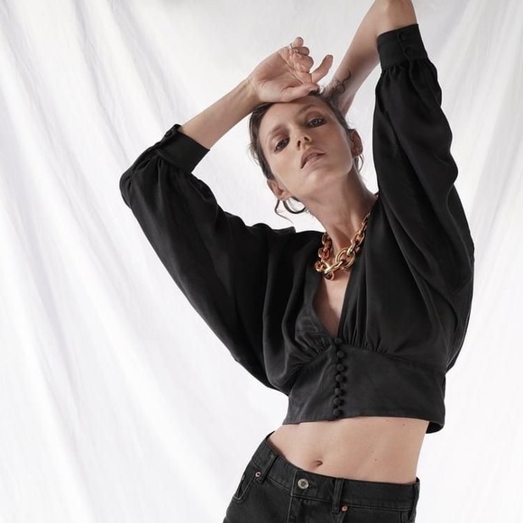 Buttoned Crop Top Dark Grey - Picture 2 of 6